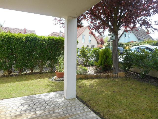 BEL APPARTEMENT DE T3 EN REZ DE JARDIN/ BEAUX VOLUMES/JARDINS DE 150M² 3 pièces, 70 m²