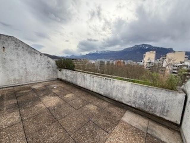 Bel appartement de type 4 Allée des Frênes