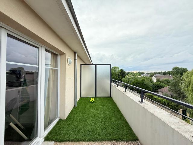 Bel appartement de type F3 au dernier étage avec terrasse