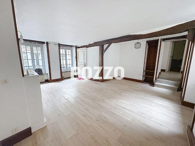BEL APPARTEMENT DE TYPE F3 EN HYPER CENTRE DE CHERBOURG A LOUER