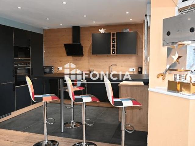 Bel appartement entièrement rénové T4 111m2