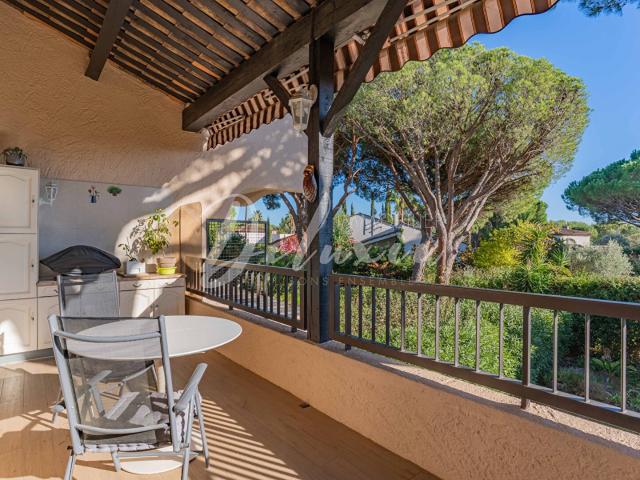 Bel appartement en duplex avec terrasse, garage et cave, Sai. 105m² Saint Raphaël
