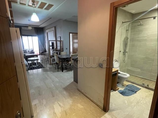 Bel appartement en location à Les princesses. Surface de 68 m². Bien meublé