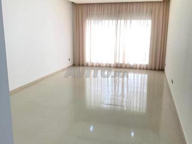 Bel appartement en location à Prestigia