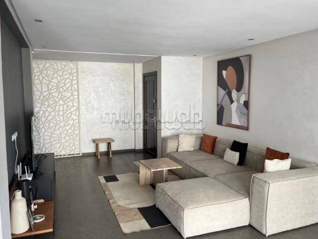 Bel appartement en location à Racine. Surface totale 128 m². Bien meublé