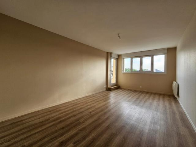 Bel appartement F2 de 64,50 m2 avec balcon Quartier St Bon