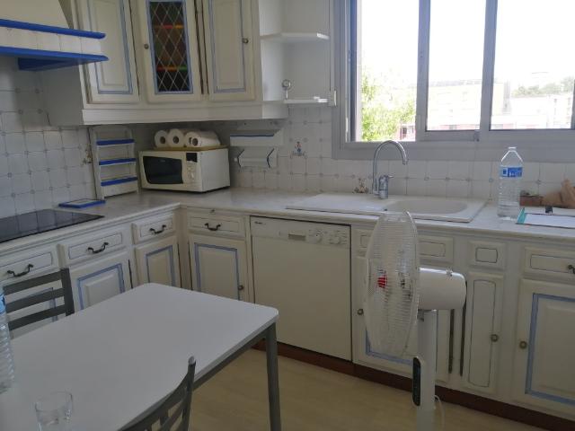 Bel appartement familial de 4 pièces avec balcons et parkings À fort potentiel !