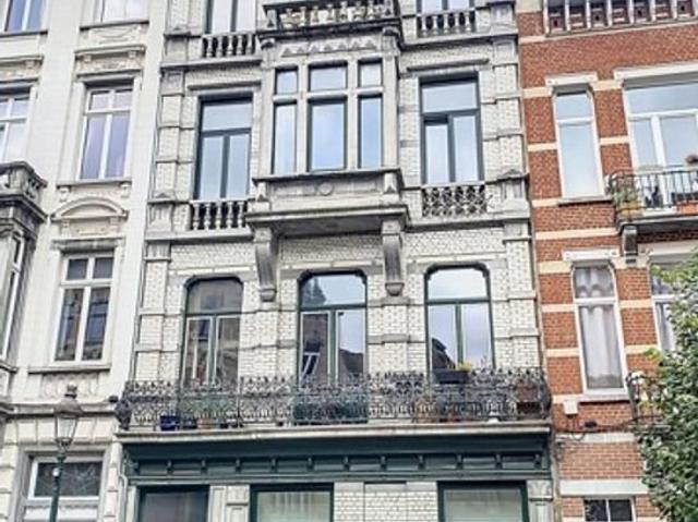 Bel appartement idéalement situé avec terrasse