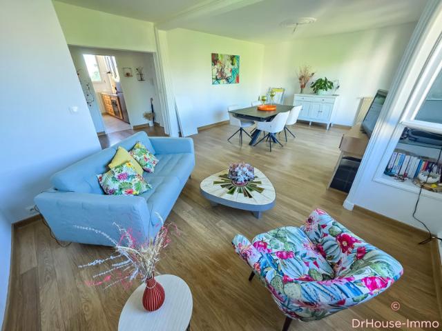 BEL APPARTEMENT LA GRANGE !