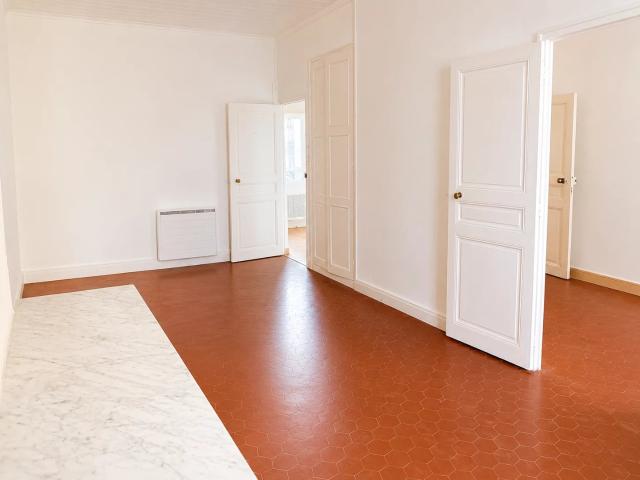 Bel appartement lumineux à Saint Maximin la Sainte Baume
