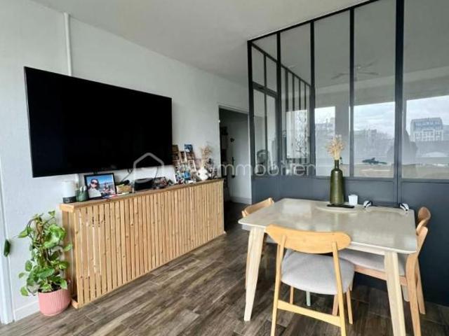 Bel appartement lumineux avec balcon