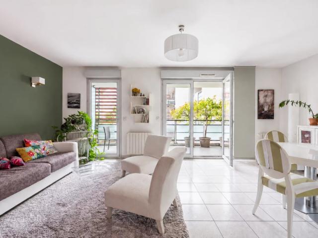 Bel appartement lumineux T3 Valmy au calme