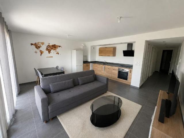 BEL APPARTEMENT NEUF T3 MEUBLE AVEC BALCON EXPOSITION SUD CUISINE EQUIPEE BOURGOIN JALLIEU