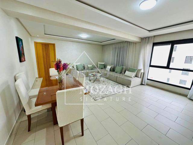 Bel appartement spacieux à CFC Casablanca