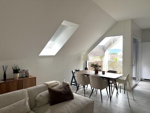 Bel appartement spacieux et lumineux avec balcon