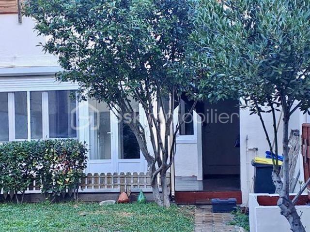 Bel appartement rez de jardin