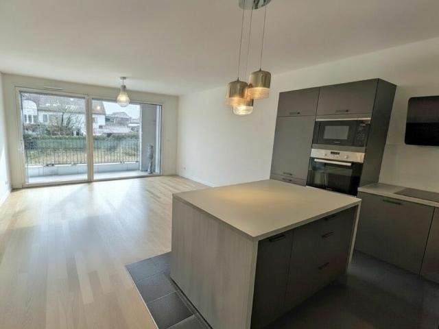 Exclusivité Bel appartement récent de 4 pièces avec vue dégagée