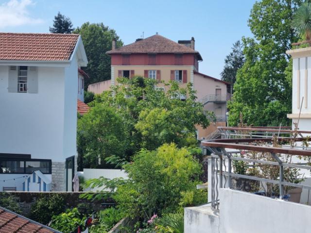 BEL APPARTEMENT T3 87 m2 ET GARAGE 23 m2 QUARTIER DES ARENES