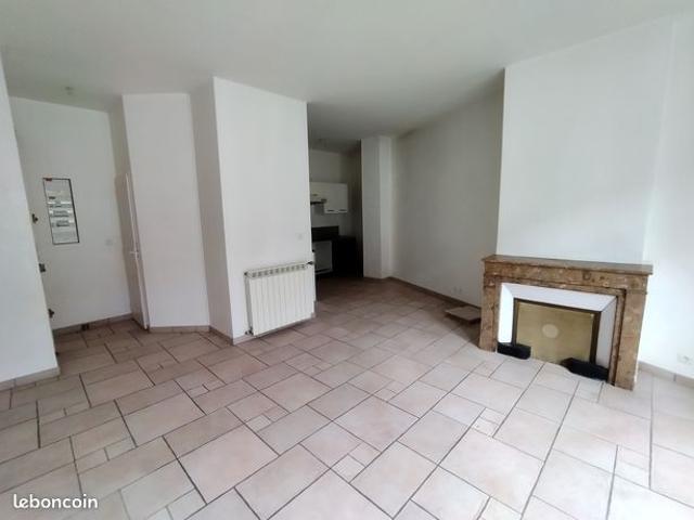 Bel appartement T3 centre LA TOUR DU PIN