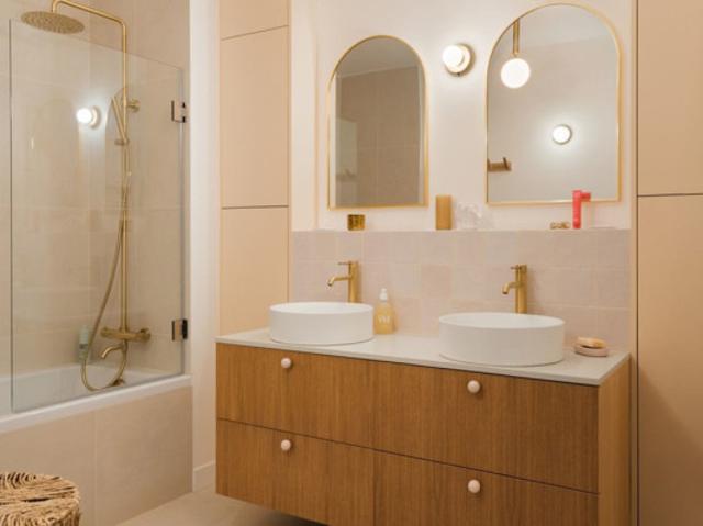 Bel Appartement T3 dernier étage traversant Toulon