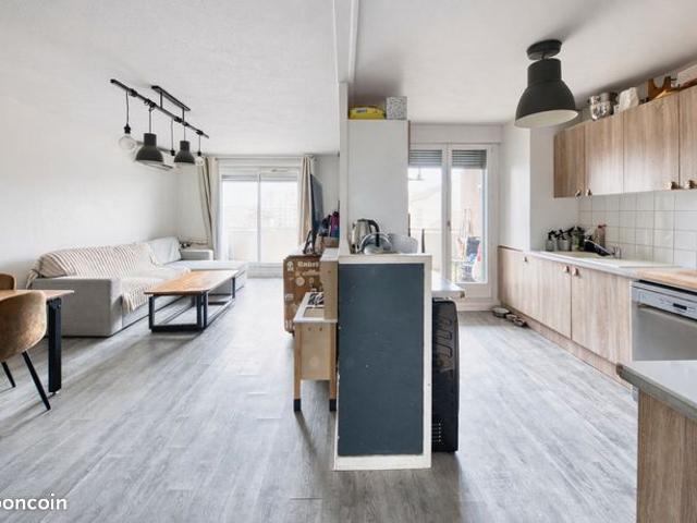 Bel appartement T3 en dernier étage