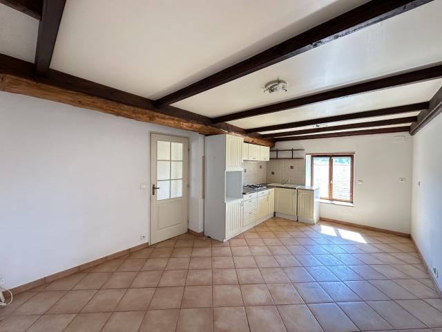 Bel appartement T3 rénové de 53.95m2 à Tramayes