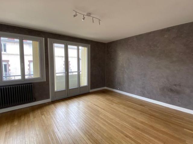 BEL APPARTEMENT T3 RENOVE