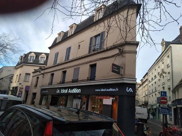 BEL APPARTEMENT T4 CENTRE VILLE MANTES LA JOLIE