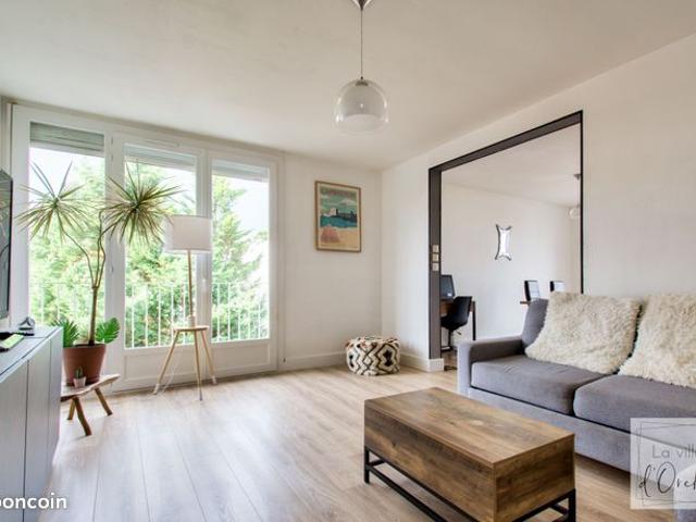 Bel Appartement T5 lumineux de 84m2 rénové, sans vis à vis avec balcon et cave privative