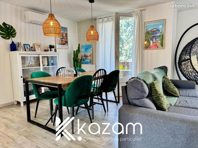 Bel appartement traversant avec deux chambres, balcons, à Valence
