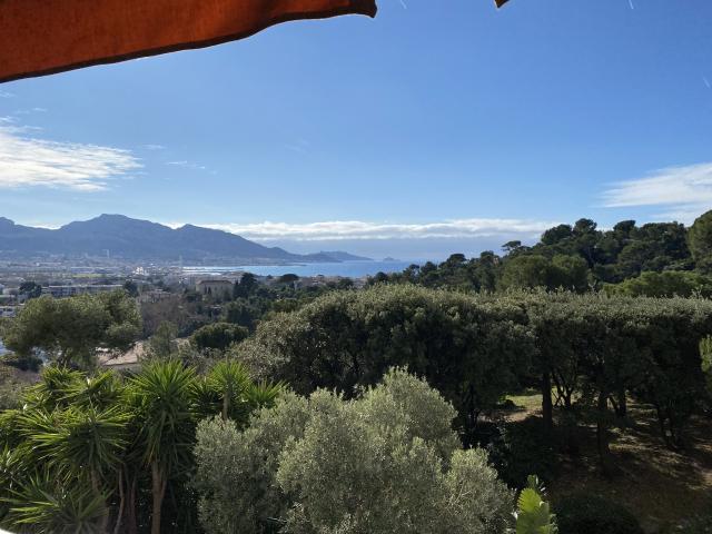 Bel appartement vue mer