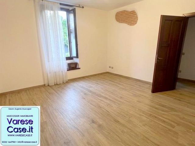 Bel BILOCALE in VENDITA a MORAZZONE