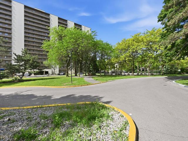 Bel Gal Estates Corinthian 2 Bedroom Apartment for Rent at 50 Jerome Cres, Hamilton, ON L8E 1K6 Riverdale West