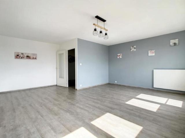 Bel et spacieuse appartement au coeur de Saint André les Verg