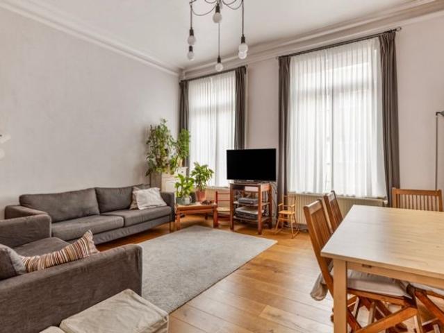 Bel etage avec cour et garage dans le centre de Vilvorde !
