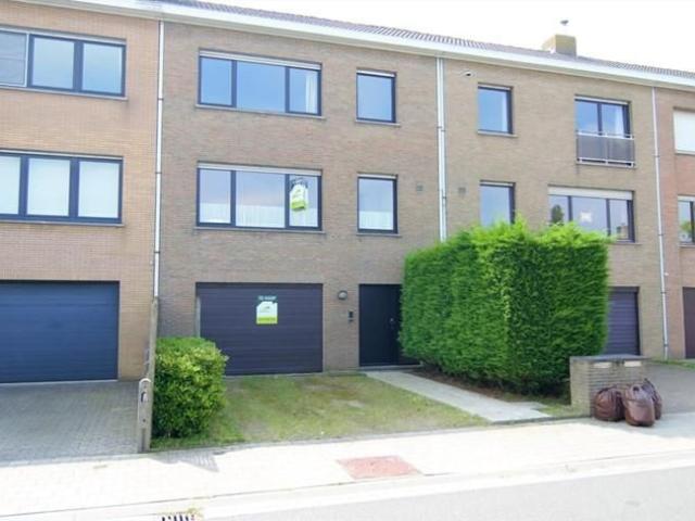 Bel etage met Garage
