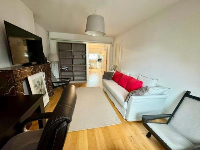 Bel etage te huur
