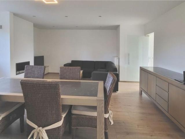 Bel étage te huur in Uitbergen voor € 1.015 met 3 slaapkamers