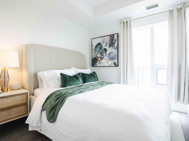 Bela Square 3 Bedroom Apartment for Rent at 100 Eastdale Ave, Toronto, ON M4C 0B6 Crescent Town
