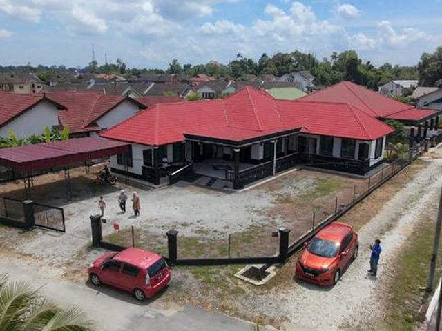 Belakang SMK Peramu Freehold Banglo Taman Rendang Peramu Pekan