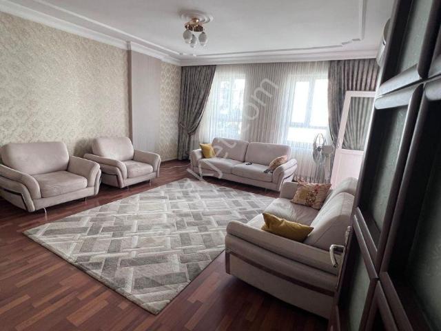 Belde Mahallesinde Satılık 3+1 Ara Kat Daire