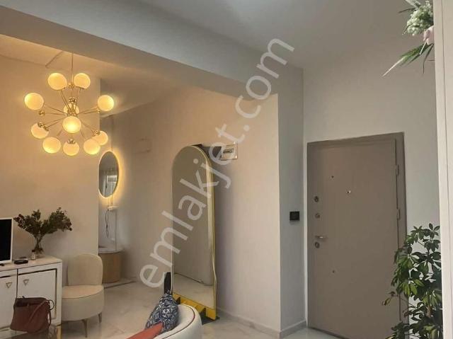 Belediye Karşısı Donanımlı İş Merkezinde Güzellik Salonu