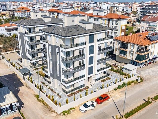 BELEDİYE YAKINI,AYRI MUTFAK,YERDEN ISITMA,SIFIR,KATTA GENİŞ 2+1