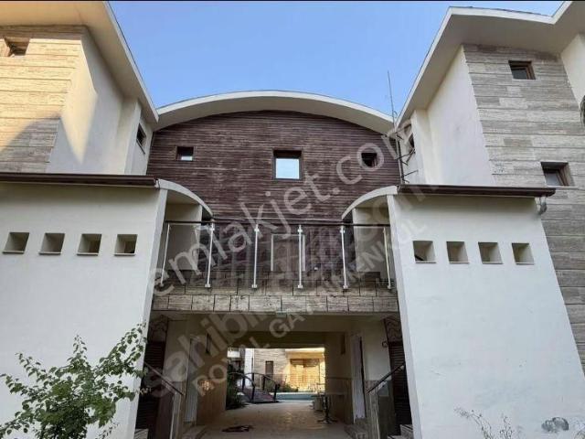 Belek Granada'ya Komşu Butiq 2 Villa İçinde 10 Daire Komple Bina