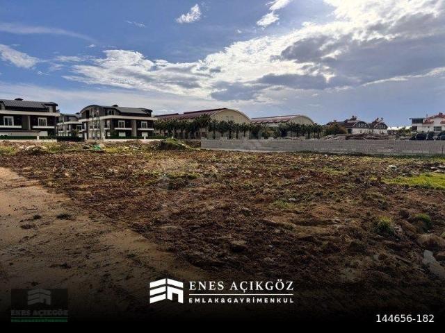 BELEK'TE DENİZE YAKIN KONUTVİLLA İMARLI 764 M2 ARSA
