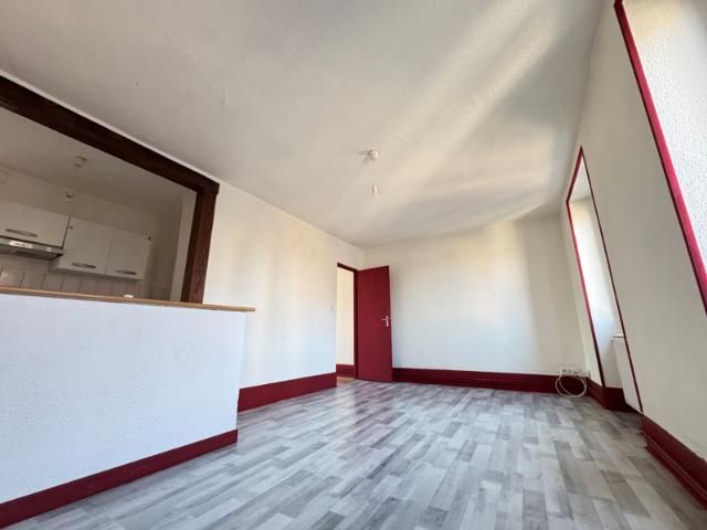 BELFORT Cinéma Des Quais 20 Rue Dauphin: Réf LB0246