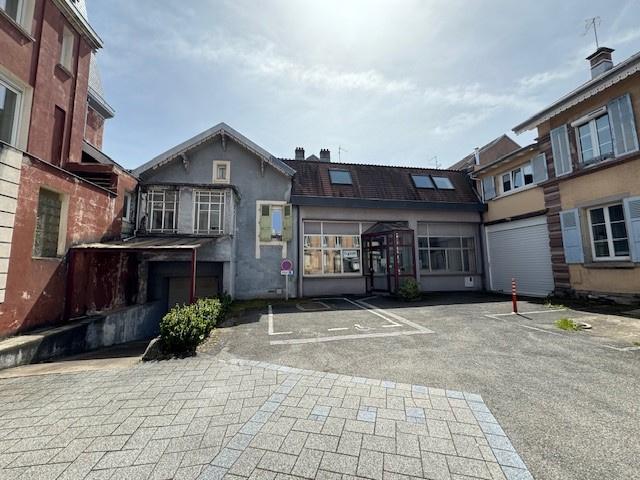BELFORT Secteur Faubourg de MONTBELIARD Local professionnel de 330 m2