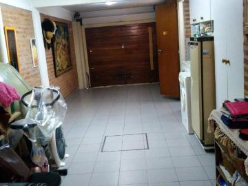 Belgrano R Triplex 4 amb, patio 2 cocheras en Inmomap