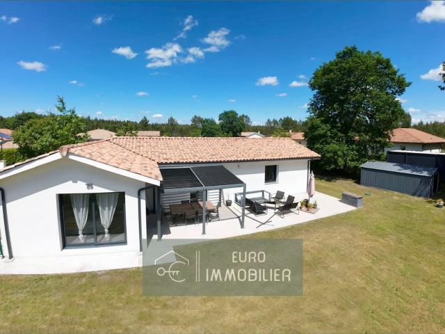 Belhade Maison Contemporaine 3 ch 1500m2 terrain Lan. 105m² Belhade