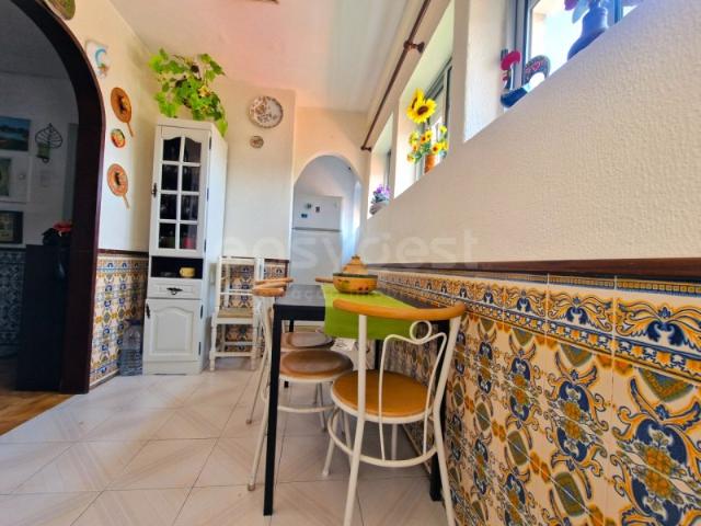 Belíssimo Apartamento T2, sito em Setúbal